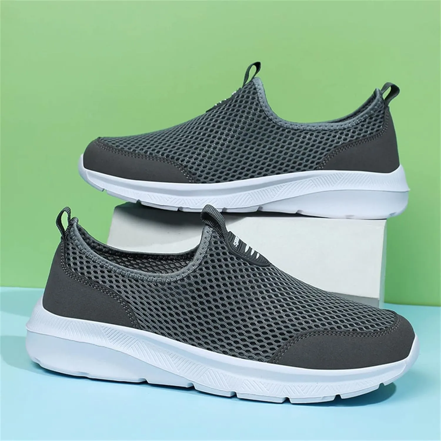 Fashion Lightweight Sneakers for Men Breathable Casual Comfortable Walking Sneaker Lightweight Minimalist Shoes