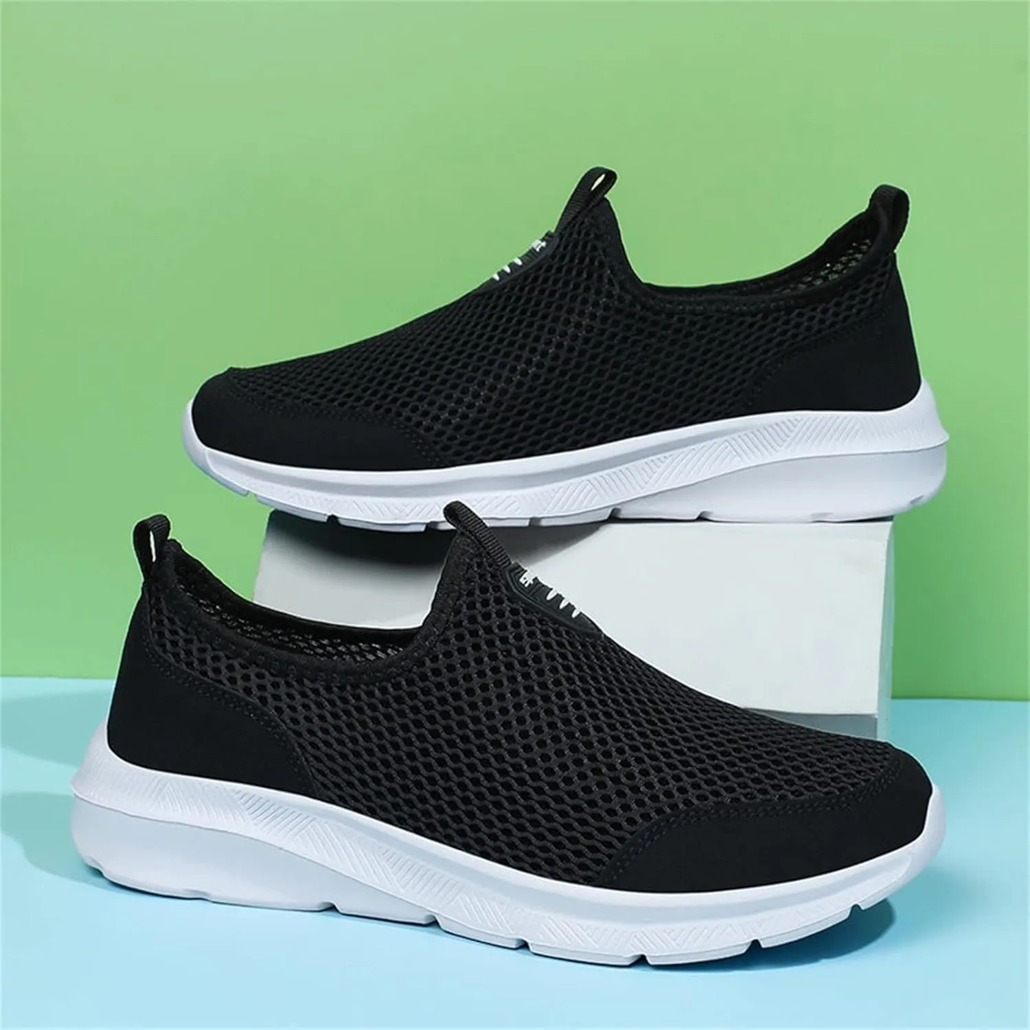 Fashion Lightweight Sneakers for Men Breathable Casual Comfortable Walking Sneaker Lightweight Minimalist Shoes