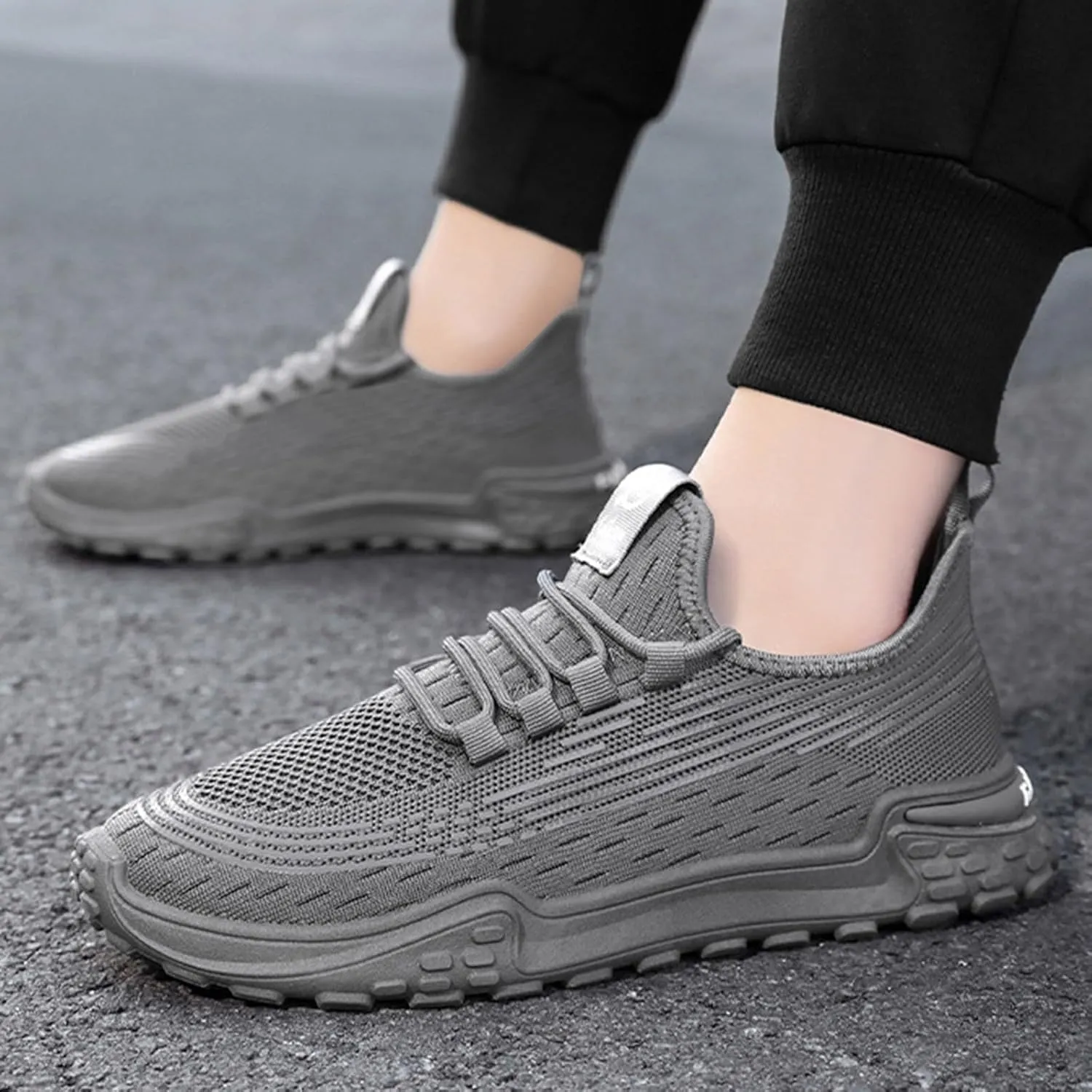 Fashion Sneakers Comfortable Spring and New Fly Weaving Mesh Soft Sole Sports Shoes Men's Shoes Breathable Men's Casual