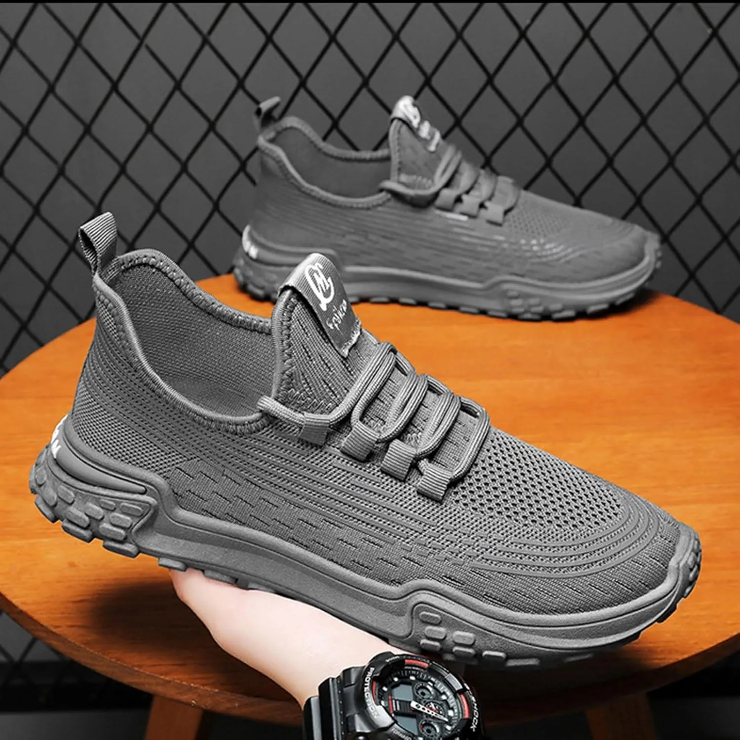 Fashion Sneakers Comfortable Spring and New Fly Weaving Mesh Soft Sole Sports Shoes Men's Shoes Breathable Men's Casual