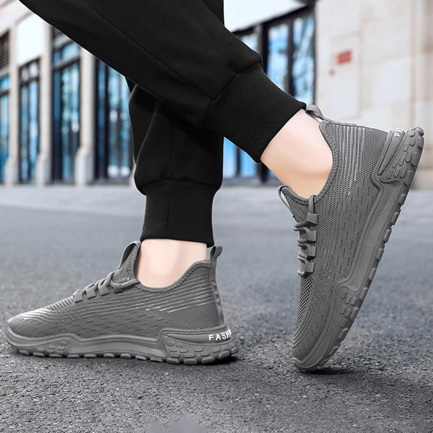 Fashion Sneakers Comfortable Spring and New Fly Weaving Mesh Soft Sole Sports Shoes Men's Shoes Breathable Men's Casual