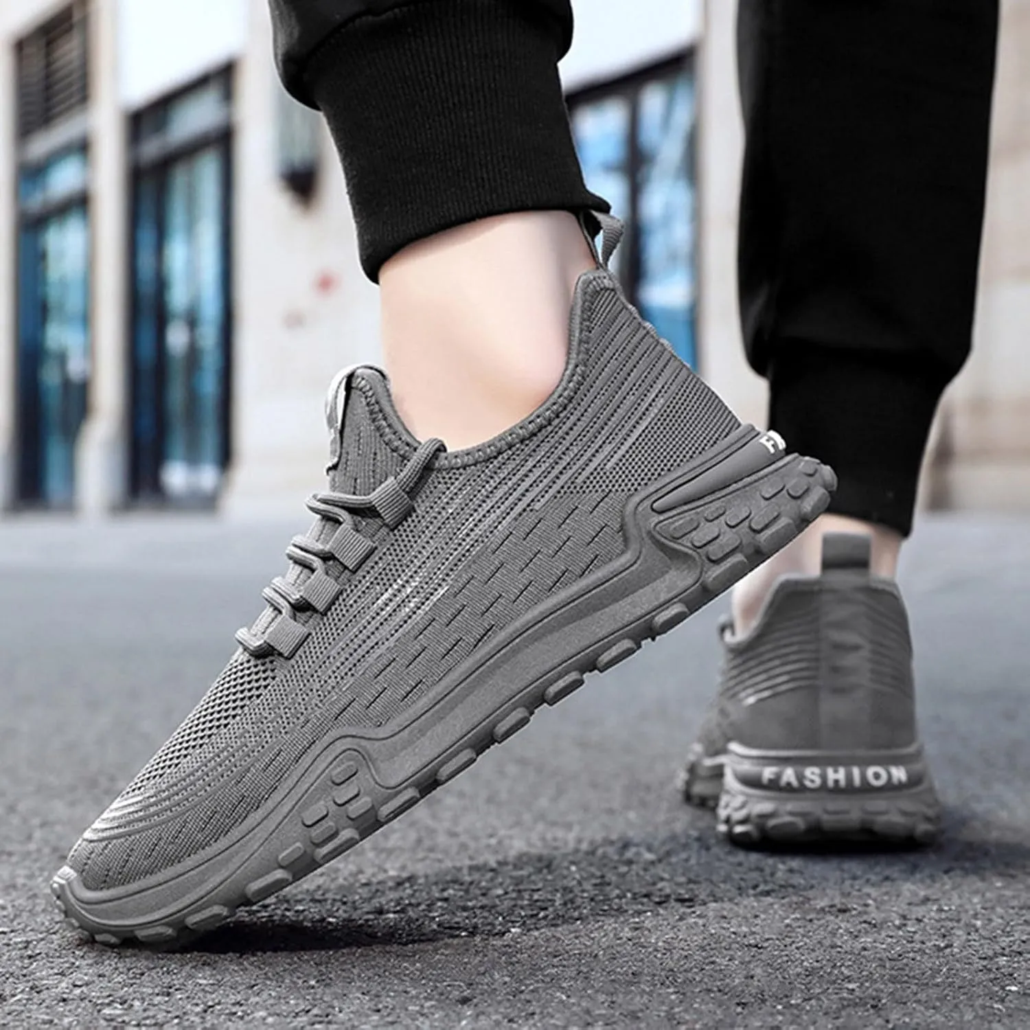 Fashion Sneakers Comfortable Spring and New Fly Weaving Mesh Soft Sole Sports Shoes Men's Shoes Breathable Men's Casual