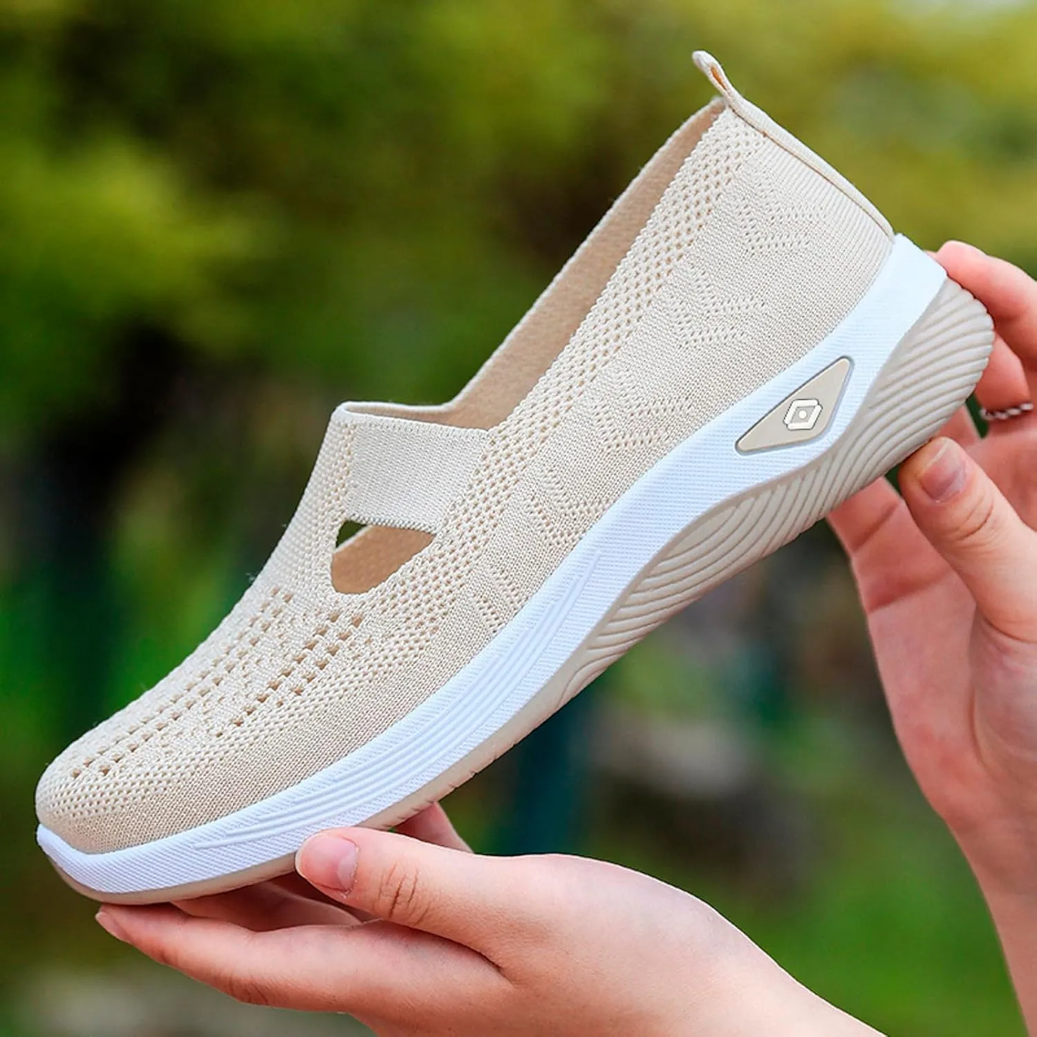 Fashion Summer Women Sports Shoes Flat Bottom Non Slip Mesh Hollow Upper Breathable Soft Slip On Casual Style Shoes for Men Wide