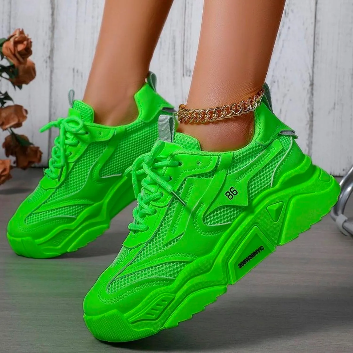 Flying Weaving Sneakers Women Fall and Winter Fashion Round Head Lace Up Casual Shoes Thick Bottom Men Water Shoe