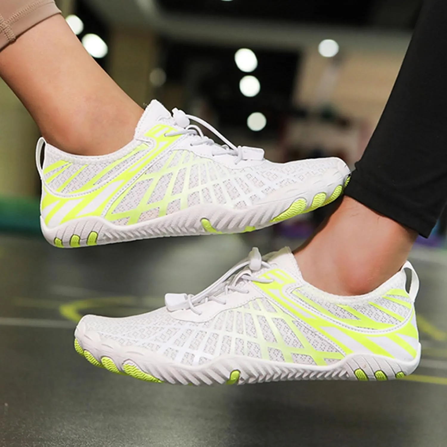 Hiking Footwear Barefoot Shoes Womens Wide Toe Box Sneakers Women Walking Fashion Comfortable Shoes Barefoot Grounded Footwear Zero Drop Lightweight Beach Water Resistant Breathable Running Sneakers
