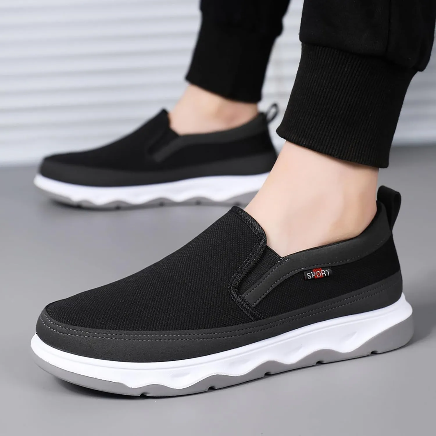 Lightweight Diabetic Shoes for Men Lightweight Breathable Slip on Running Shoe Lightweight Elderly Slip on Shoes
