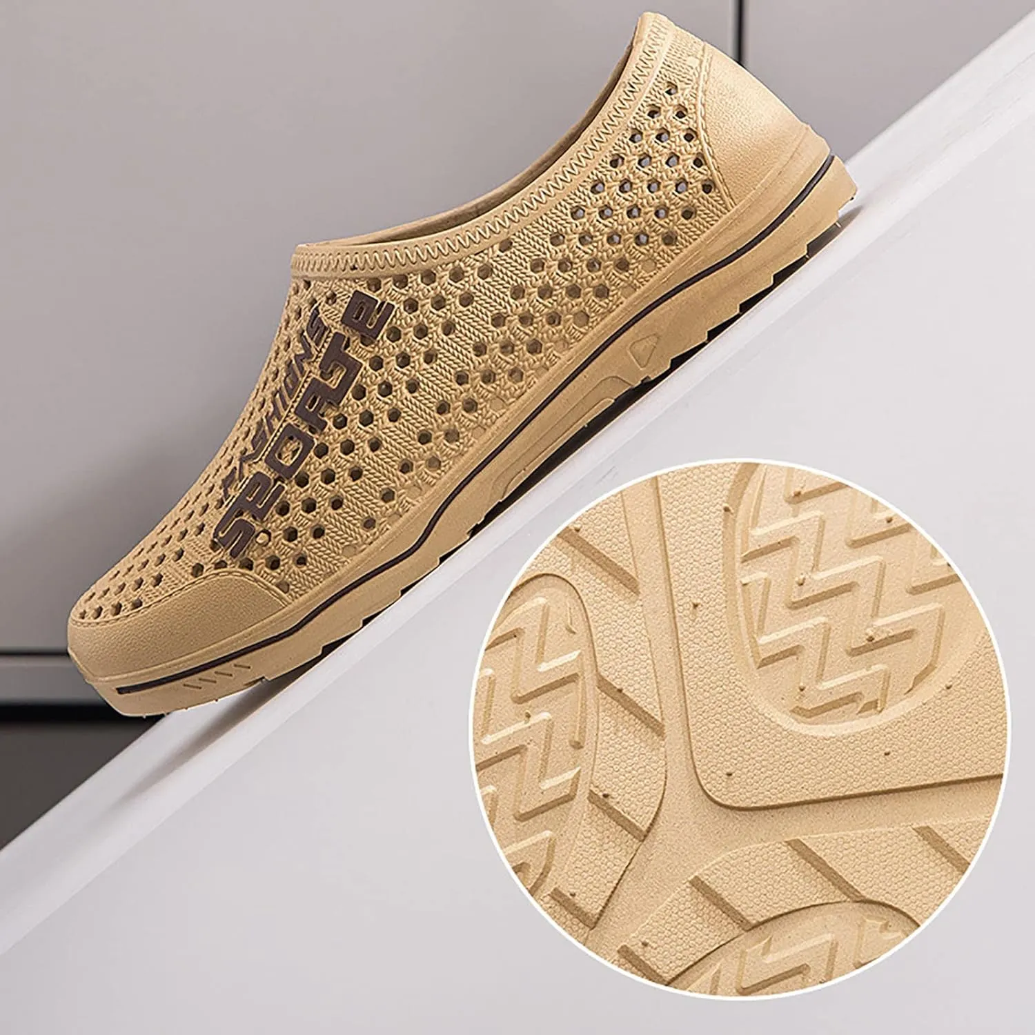 Lightweight Non Slip Sneakers for Men Lightweight Breathable Walking Shoe Gym Tennis Lightweight Barefoot Shoes