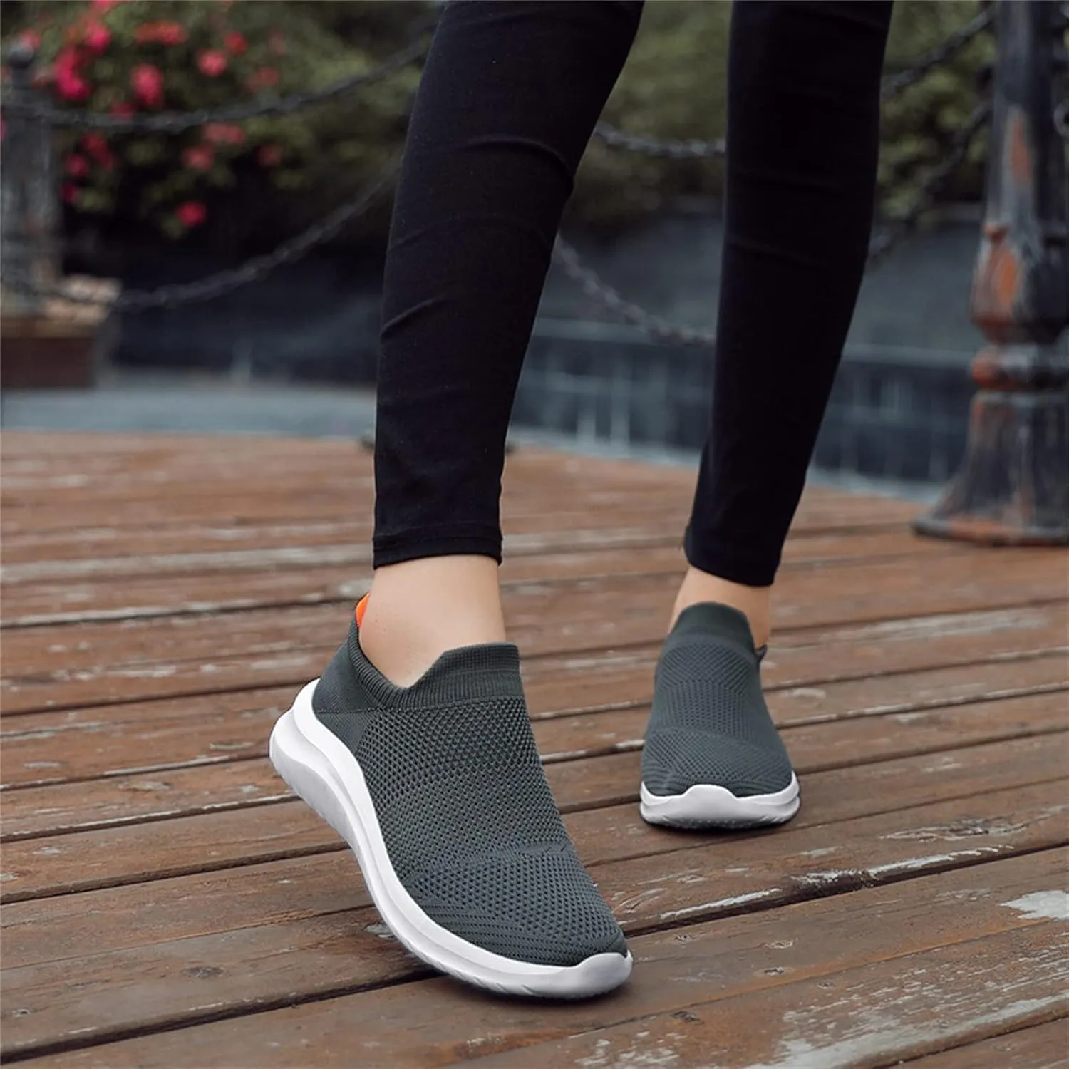Lightweight Work Shoes for Men Comfortable Breathable Lightweight Tennis Shoe Outdoor Non Slip Jogging Sneakers