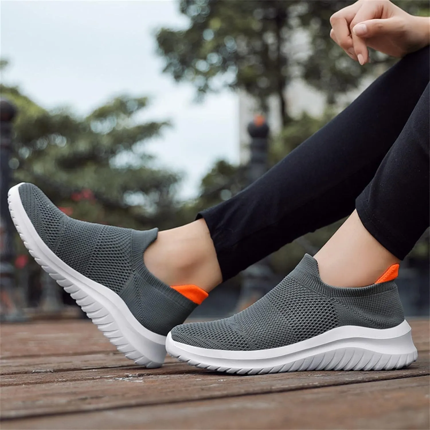 Lightweight Work Shoes for Men Comfortable Breathable Lightweight Tennis Shoe Outdoor Non Slip Jogging Sneakers