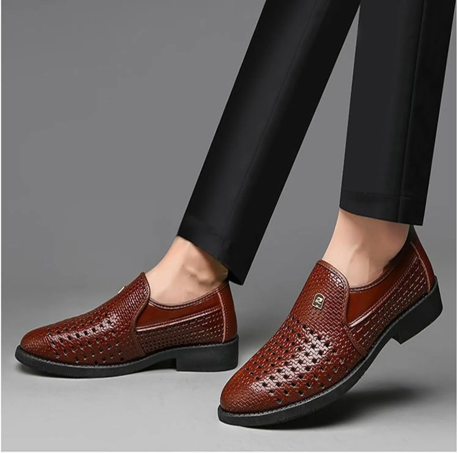 Men's Breathable Leather Wingtip Brogue Oxford Shoes Gentleman Wedding Business Work Office Outdoor Party Casual Shoes Formal Sneakers