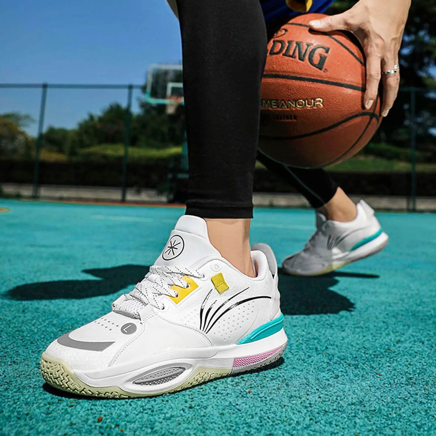 Men's Fashion Basketball Shoes Lightweight Sneakers Non-Slip Training Running Shoes Outdoor Casual Walking Sneakers Breathable Lightweight Tennis Shoes