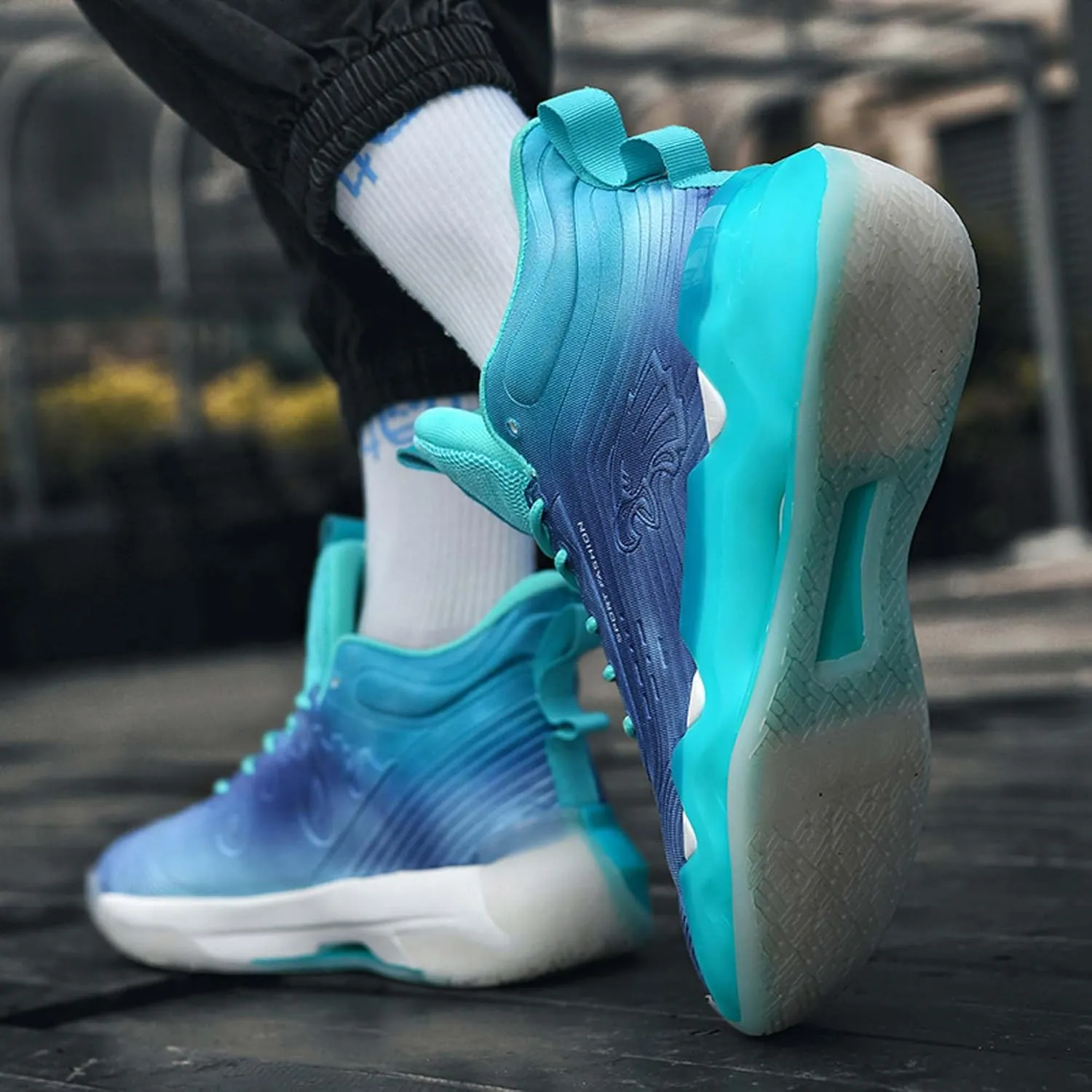 Men's Fashion Breathable Basketball Shoes Lightweight Anti-Slip Sneakers Wear-Resistant Rebound Running Shoes Personalized Casual Sports Basketball Women's Shoes