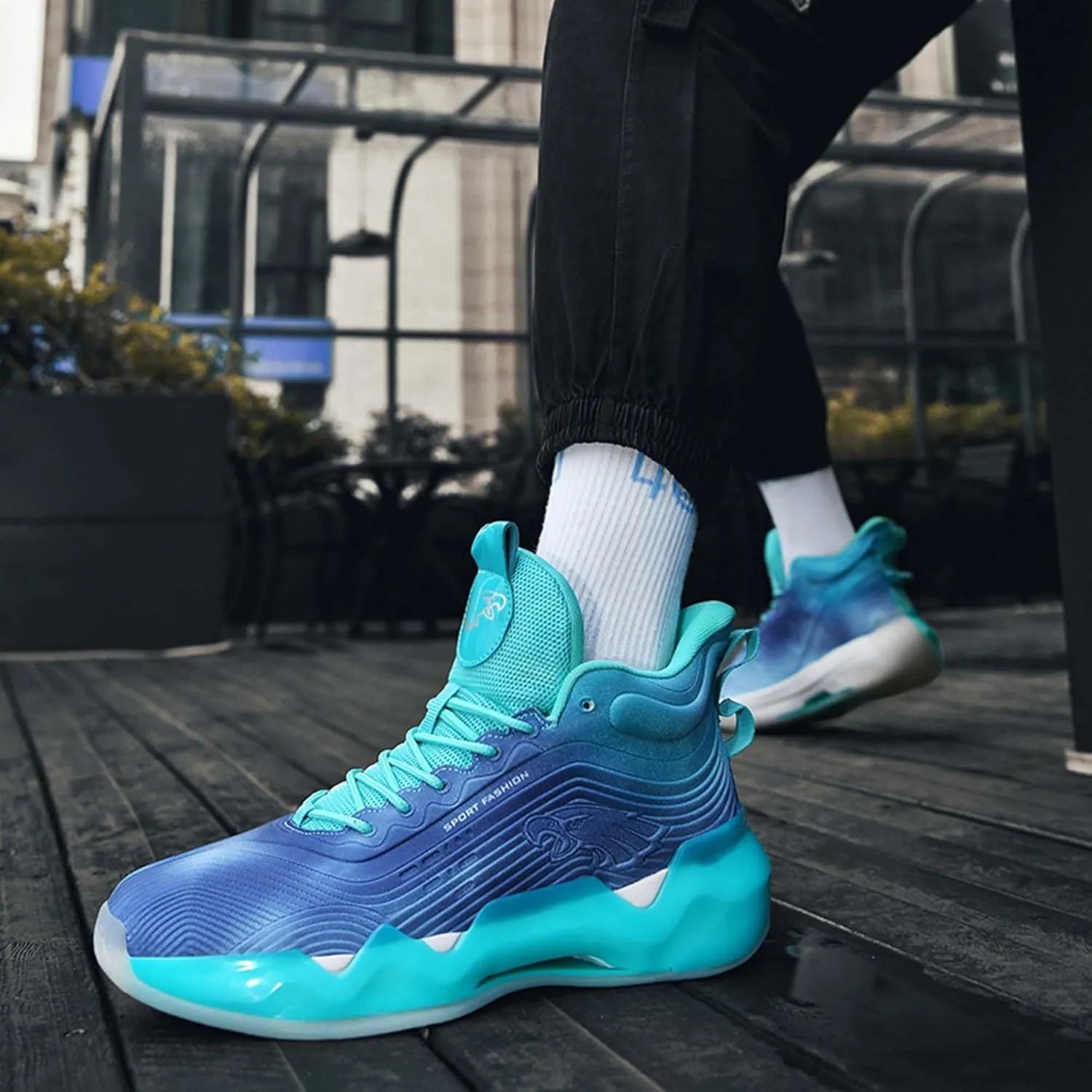 Men's Fashion Breathable Basketball Shoes Lightweight Anti-Slip Sneakers Wear-Resistant Rebound Running Shoes Personalized Casual Sports Basketball Women's Shoes