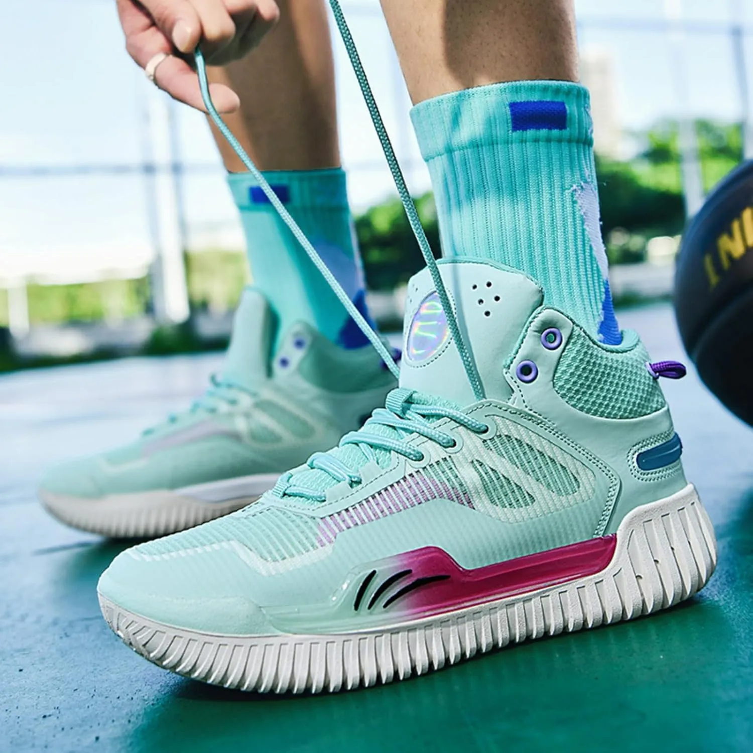 Men's High Top Basketball Shoes - Breathable Mesh Training Sneakers for Sports, Elastic Cushioning Anti-Slip