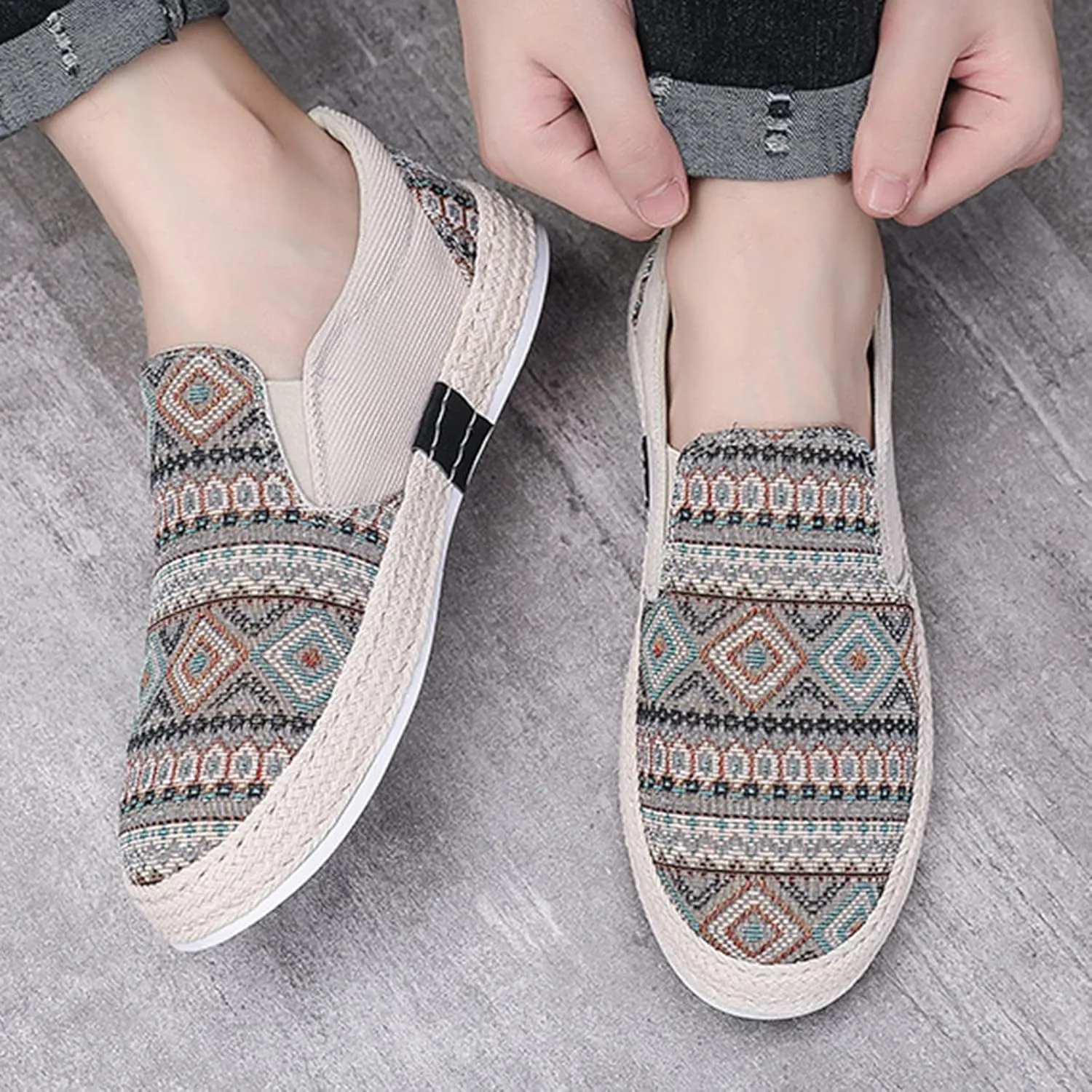 Men's Lightweight Non Slip Barefoot Shoes Comfortable Breathable Lightweight Tennis Shoe Casual Labor Work Shoes
