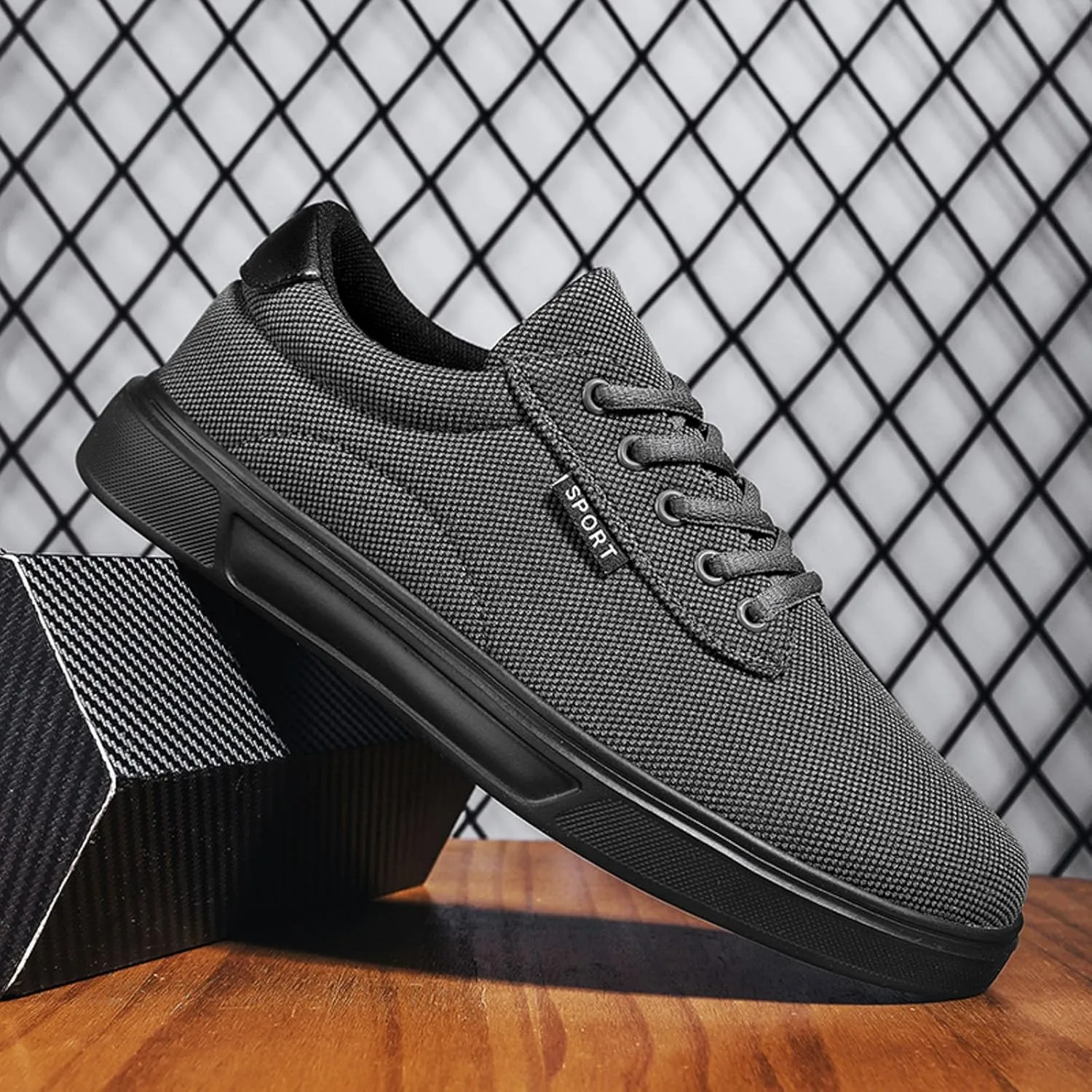 Men's Minimalist Barefoot Shoes Lightweight Breathable Slip On Running Shoe Men's Lightweight Cushion Sneakers