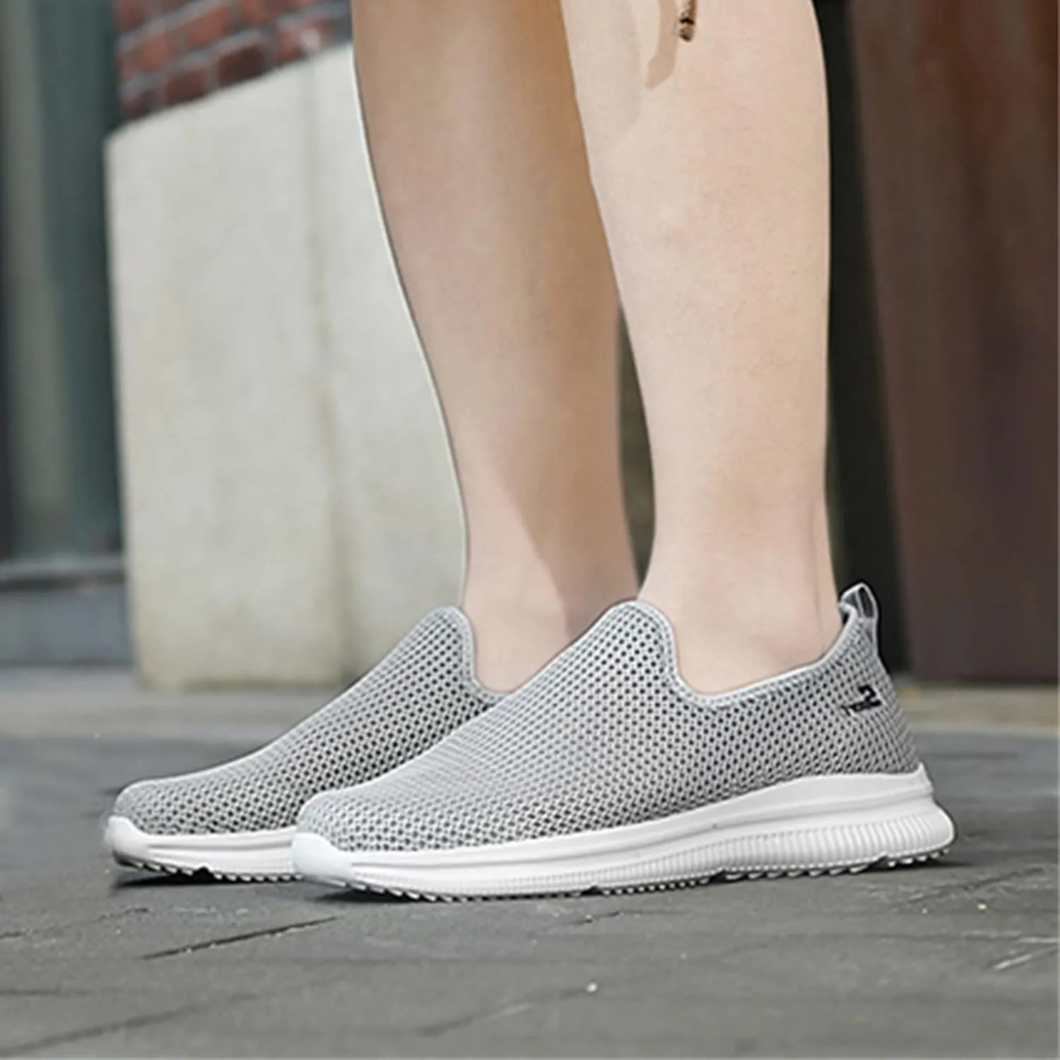 Men's Sport Breathable Mesh Shoes Lightweight Breathable Slip On Running Shoe Lightweight Elderly Slip On Shoes