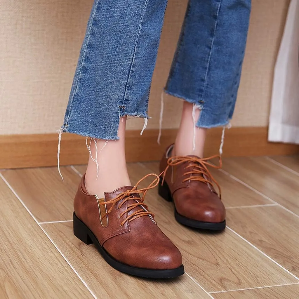 MIOKE Women's Classic Flat Oxford Shoes Lace Up Round Toe Comfort Low Heel Western School Oxfords Brogues