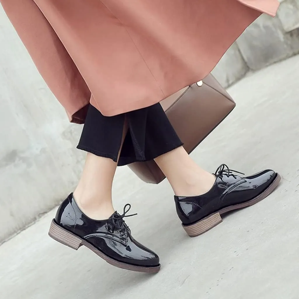 MIOKE Women's Classic Lace Up Oxford Shoes Patent Leather Comfort Flat Low Heel School Oxfords Loafers