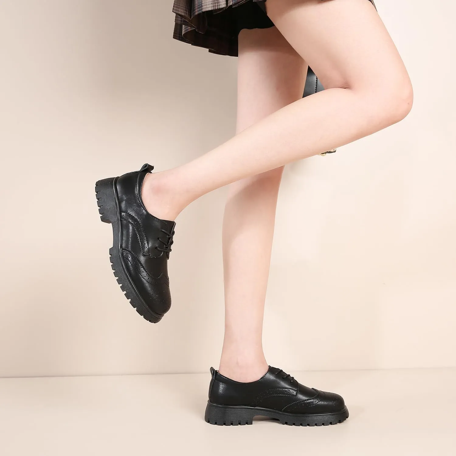 Ruiatoo Dress Shoes for Women Comfort Lace-Up Platform Oxford Shoes Round Toe Oxford Dress Shoe