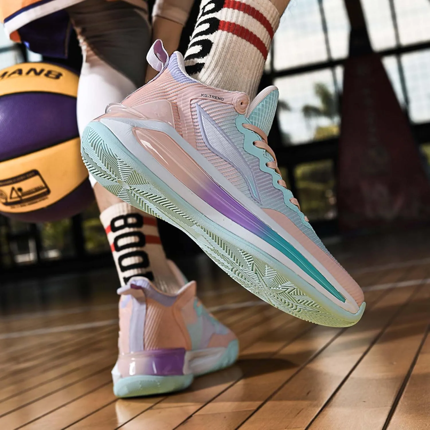 Unisex Basketball Shoes Fashion High Top Sneakers Indoor or Outdoor Training Match Shoes Outdoor Casual Sports Walking Shoes