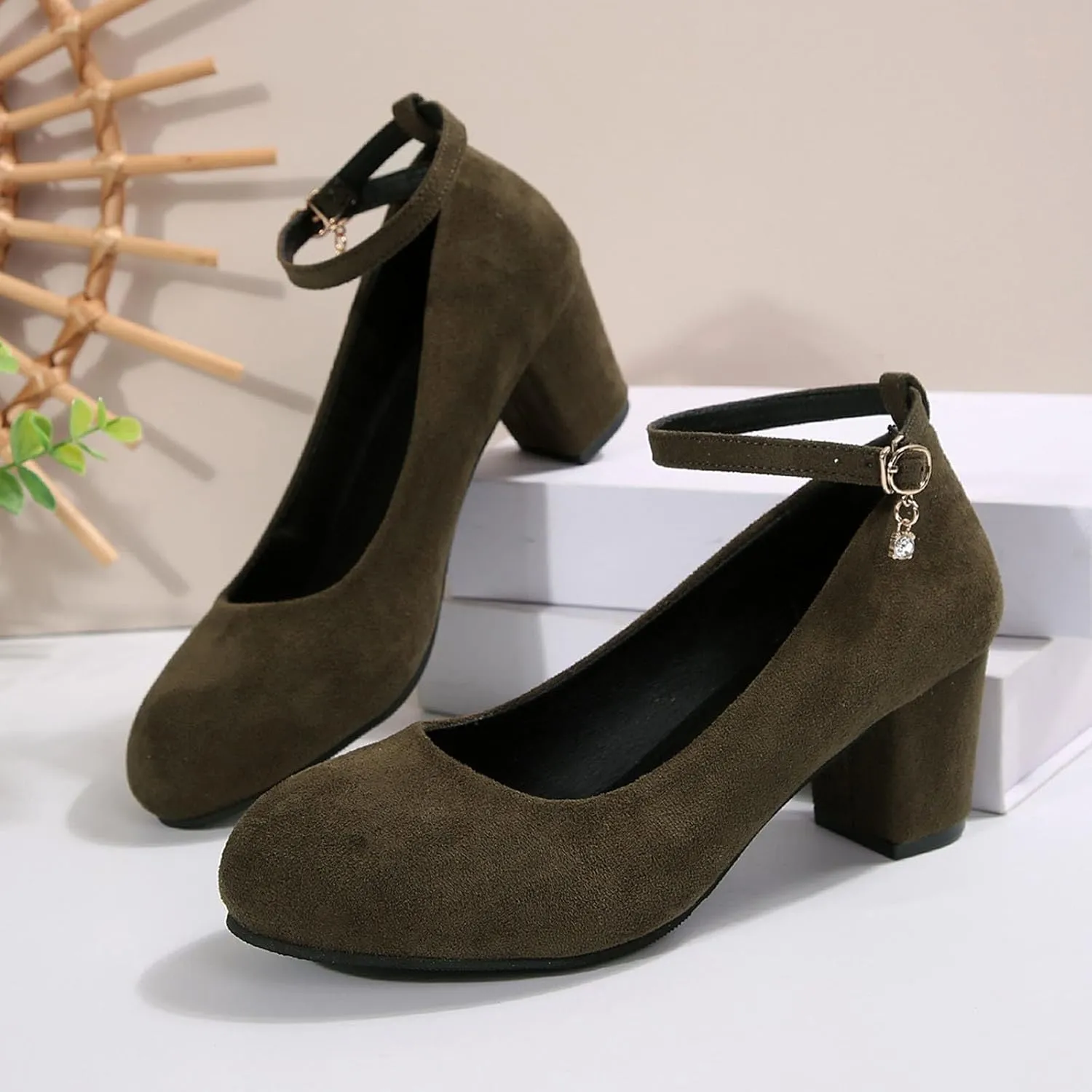Women's Casual Shoes with Chunky Heel Perfect for Daily Slip On for Comfortable Fit Shoes for Men Casual Walking