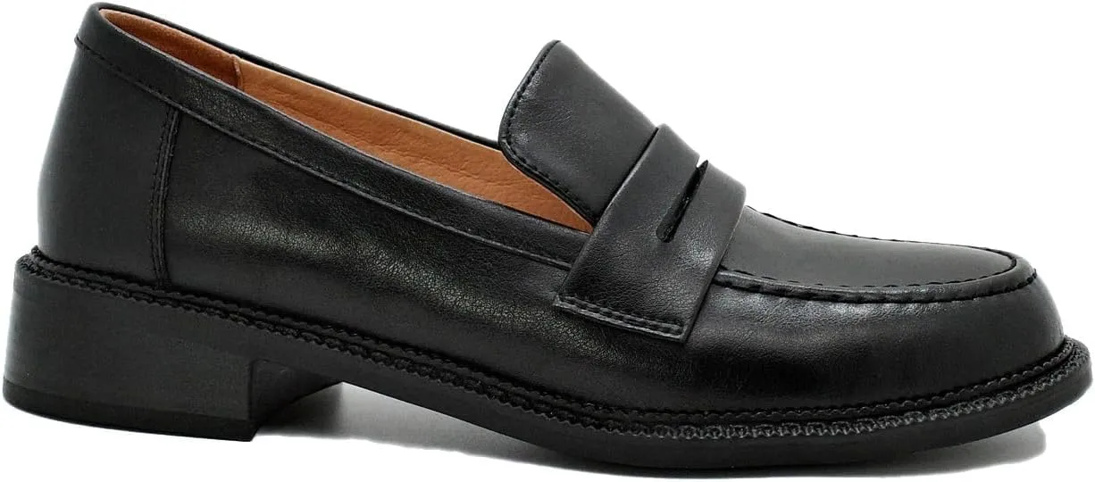 Women's Classic Chunky Heel Penny Loafers