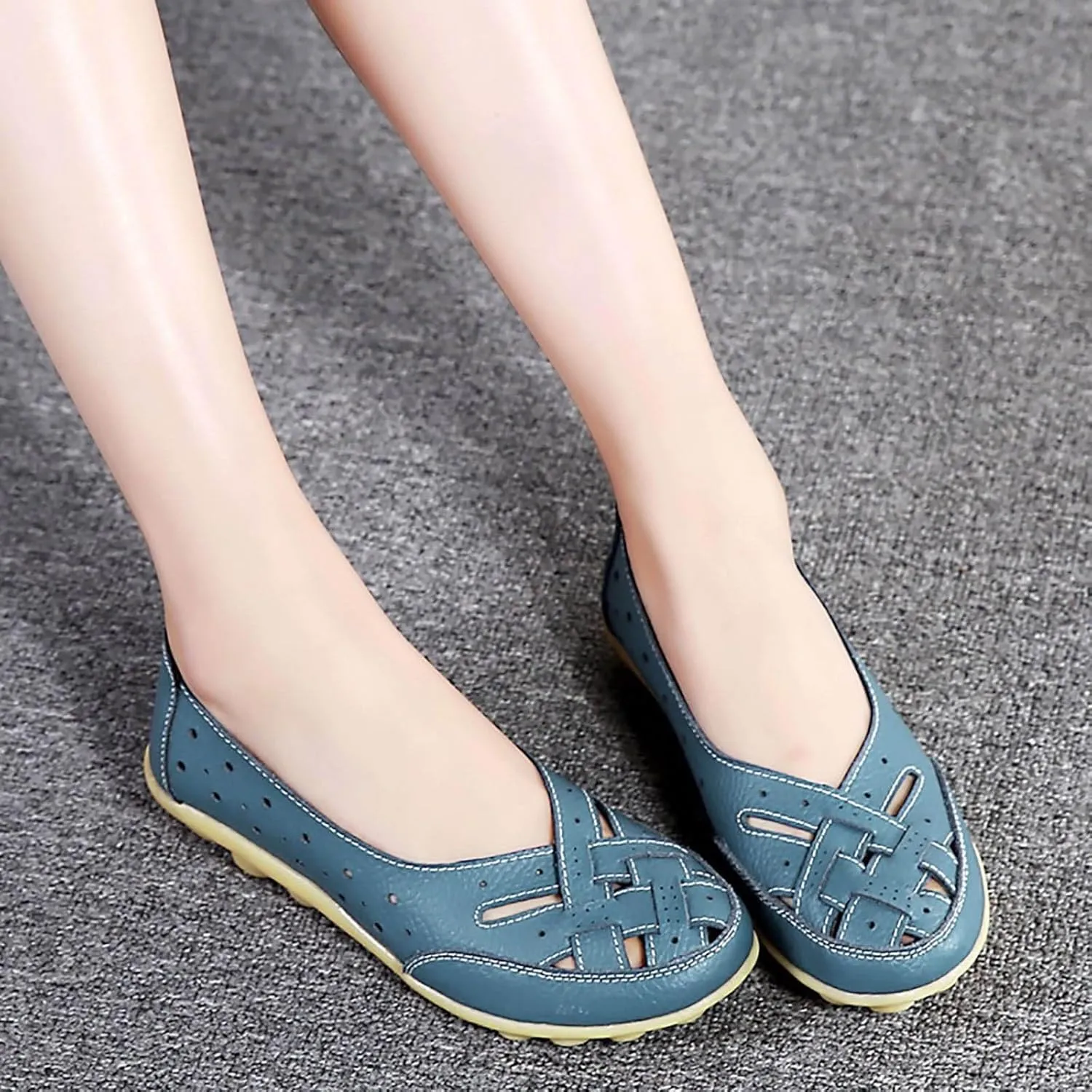 Women's Comfortable Loafers Retro Ladies Moccasins Driving Mocs Comfort Slip-On Fashion Boat Shoes Classic Flats