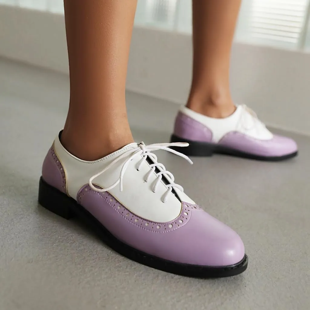 Women's Flat Saddle Oxford Shoes Two Toned Wingtip Perforated Lace Up School Uniform Oxfords Brogues