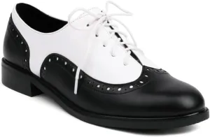Women's Flat Saddle Oxford Shoes Two Toned Wingtip Perforated Lace Up School Uniform Oxfords Brogues