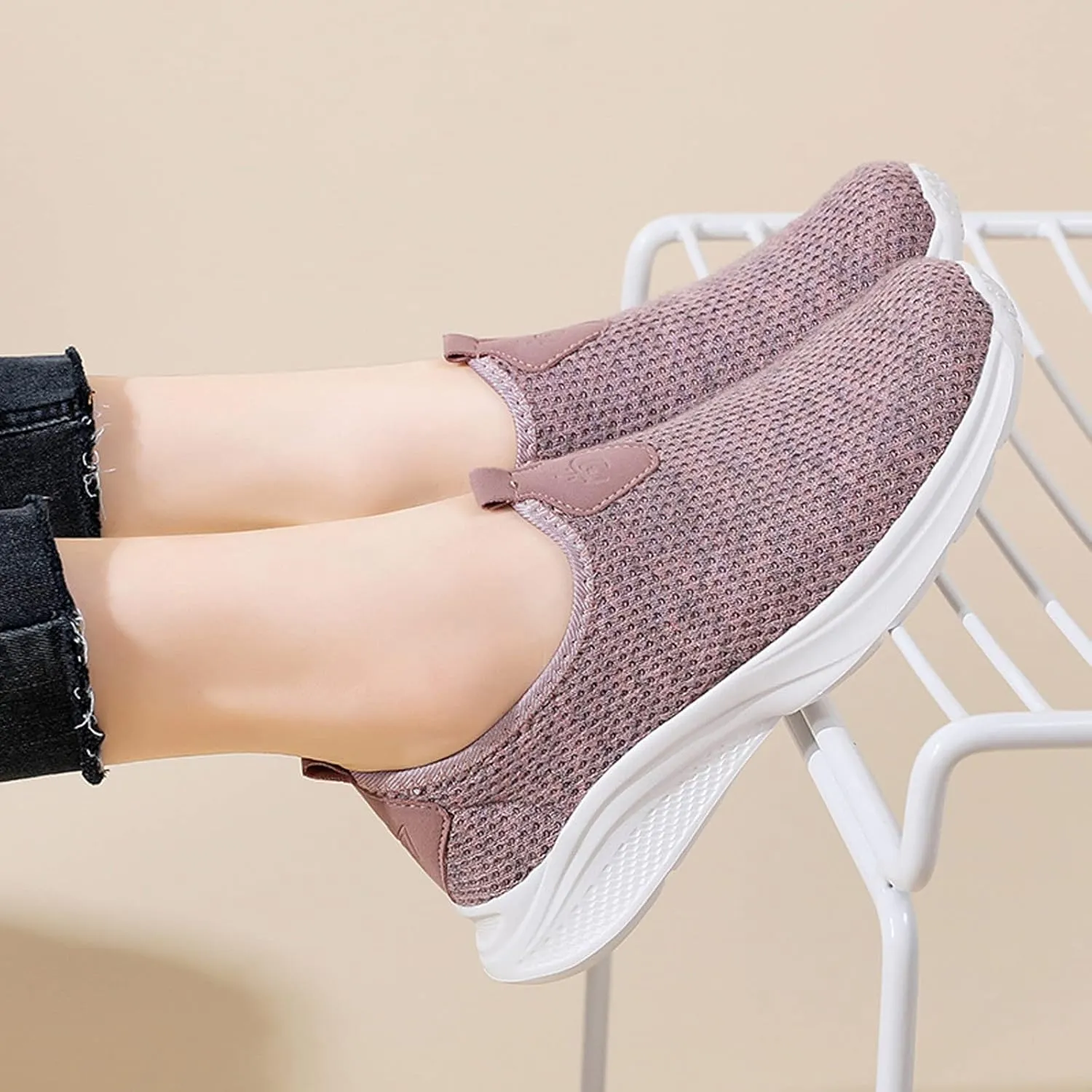 Womens Slip on Walking Shoes Comfort Lightweight Walking Shoes Women Walking Casual Shoes Trendy High Top Sneakers Slip On Tennis Shoe Loafers Casual Slip On