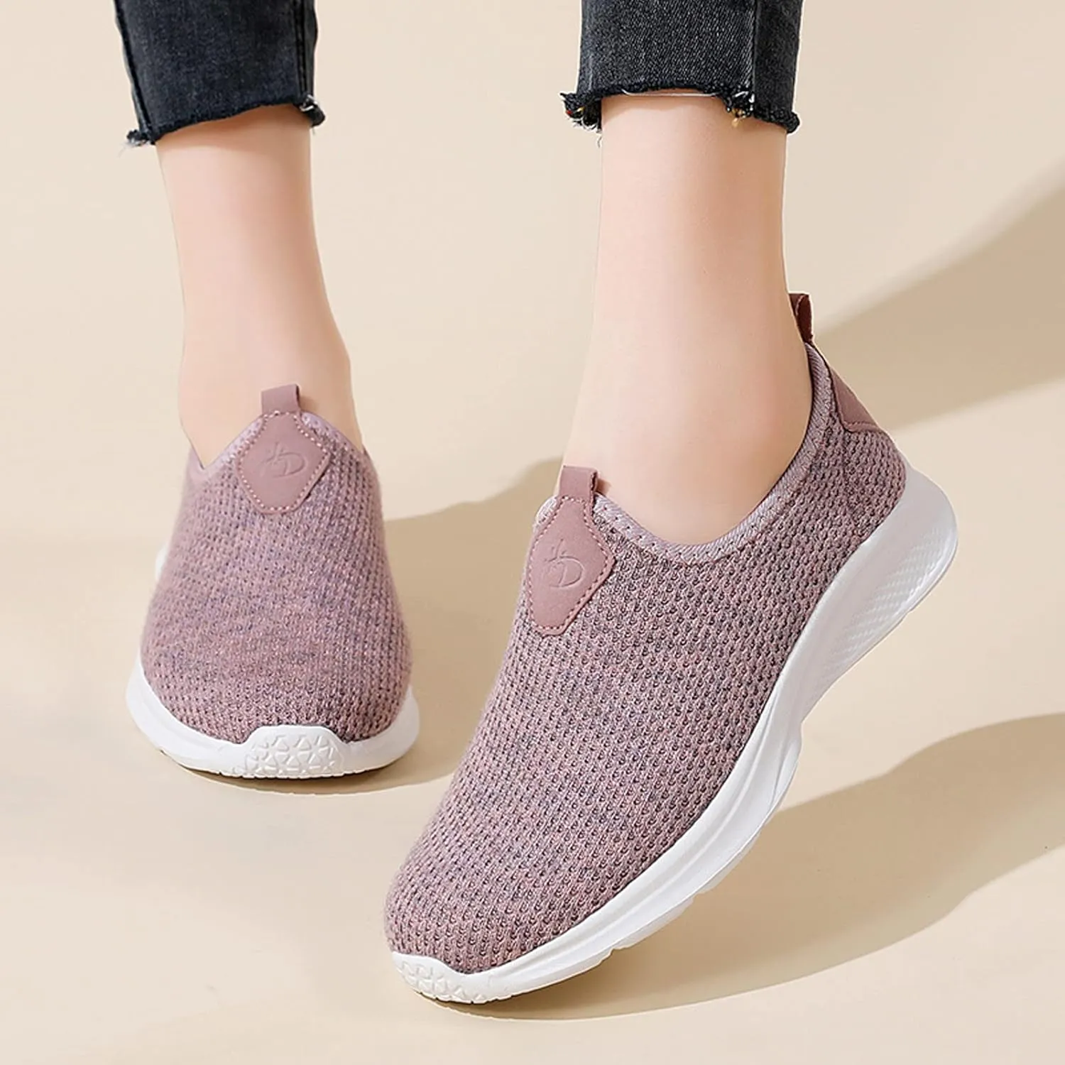 Womens Slip on Walking Shoes Comfort Lightweight Walking Shoes Women Walking Casual Shoes Trendy High Top Sneakers Slip On Tennis Shoe Loafers Casual Slip On
