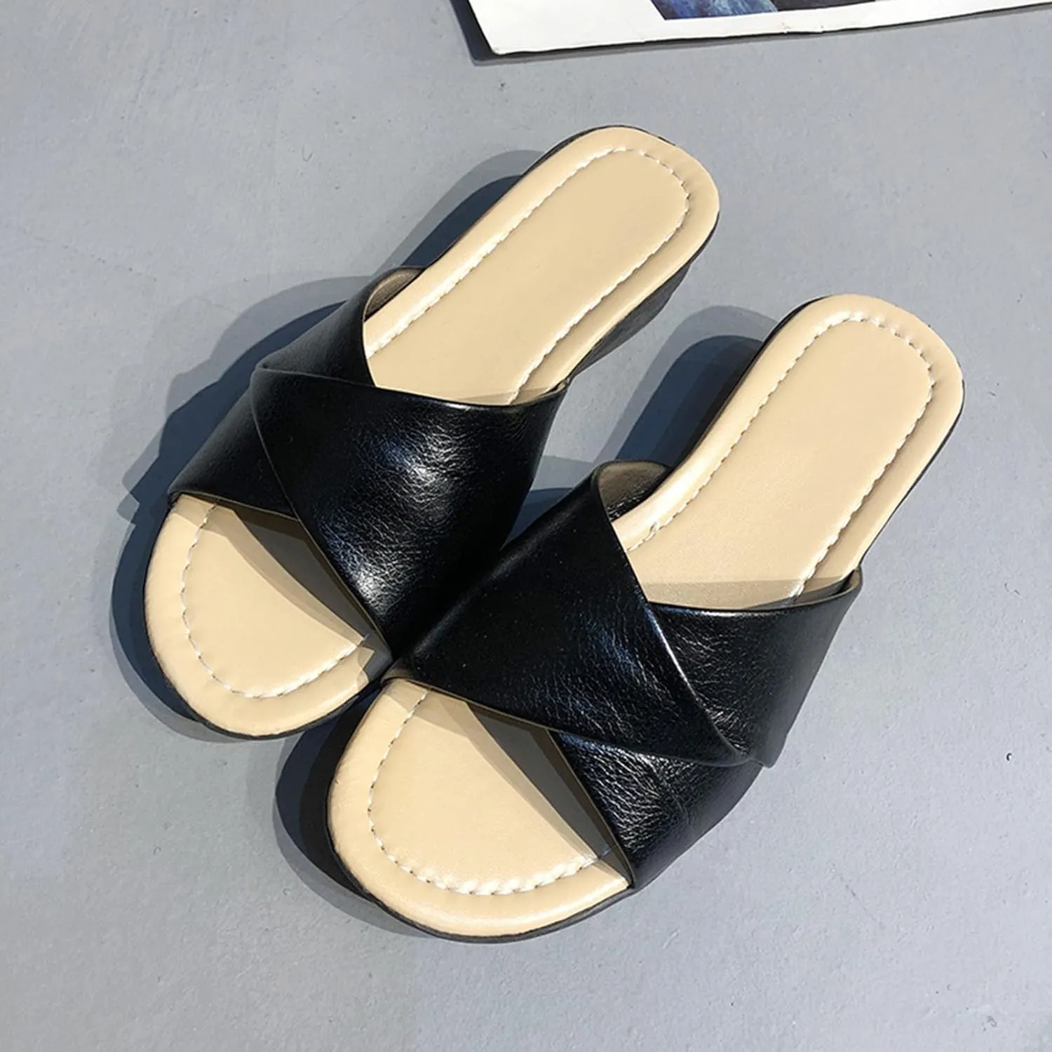 Women's Summer Fashion Leather Open Toe Cool Slippers Casual Comfortable Outdoor Beach Adult Character Slippers Women