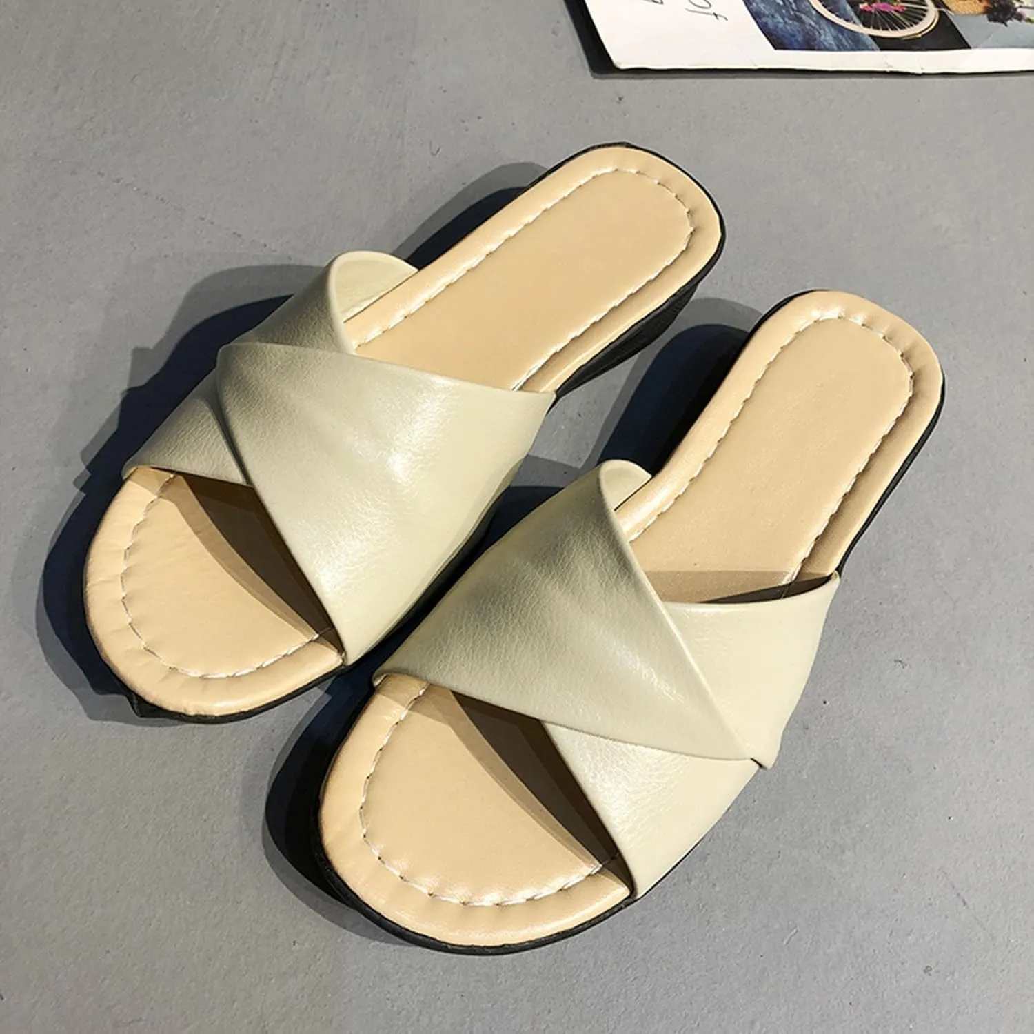 Women's Summer Fashion Leather Open Toe Cool Slippers Casual Comfortable Outdoor Beach Adult Character Slippers Women