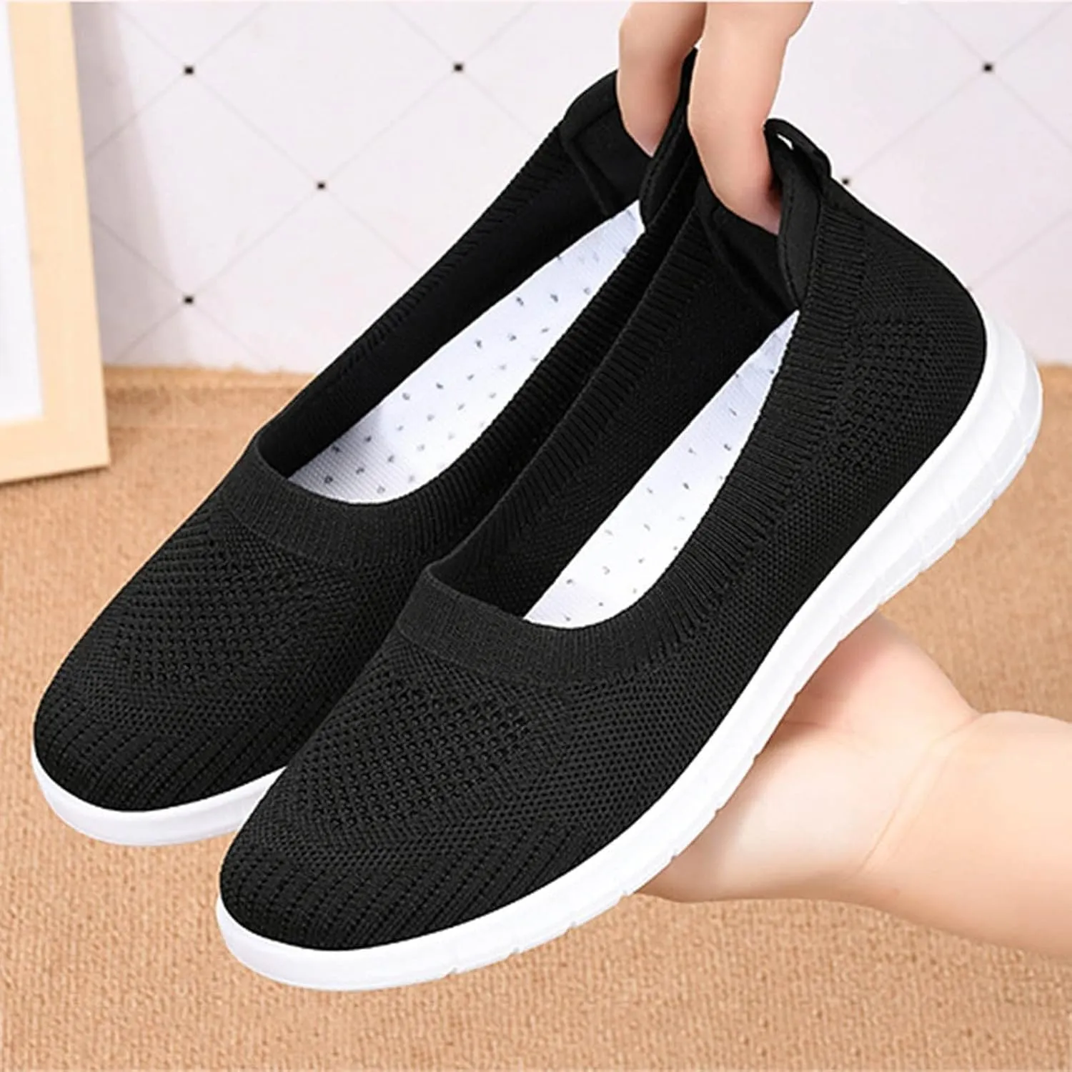 Womens Walking Sneakers Women Lace Up Shoes Flats Casual Shoes Lightweight Work Shoes Breathable Slip Work Trainers
