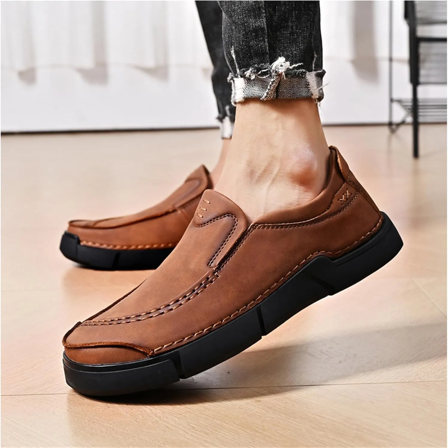 Yuizko Men's Leather Slip-On Casual Loafers Hand Stitching Wide Toe Soft Non-Slip Flat Work Office Walking Driving Shoes